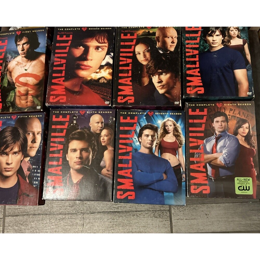 Smallville DVD Lot Seasons 1–8 Superman DVD Box set TV Series Bundle 8 Seasons